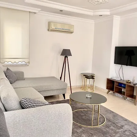 Zerrin Hanim - 1 Minute From Kleopatra Beach Appartement *
